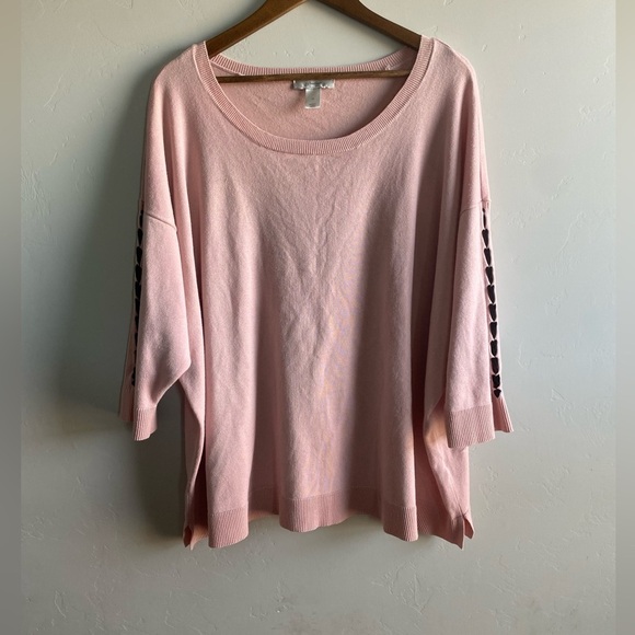 CJ Banks - Pink knit top with Lattice detail - Picture 3 of 9